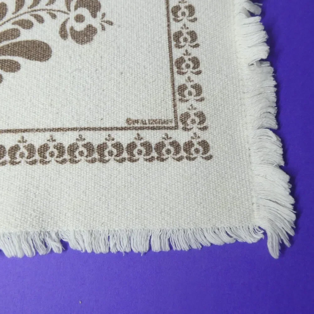 Pfaltzgraff Village Set of 8 Woven Cloth Placemats 12